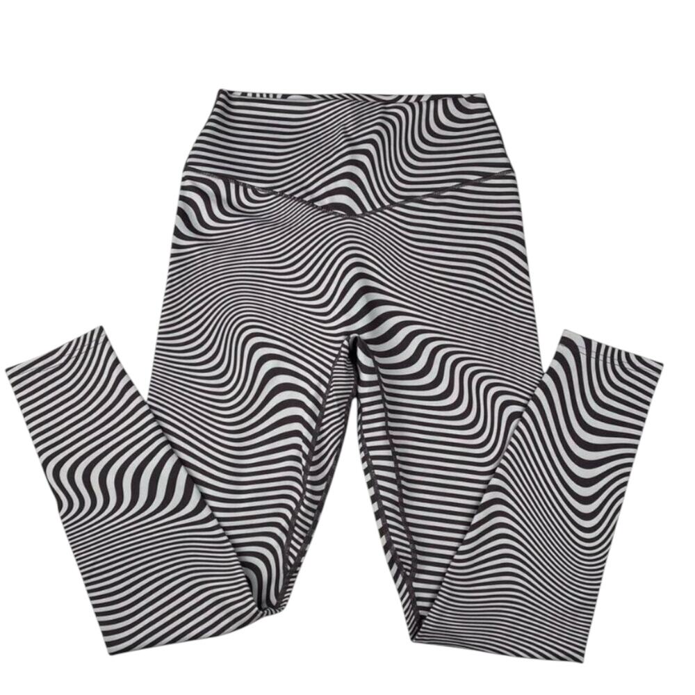 Vitality x Cosmopolitan Storm Print High Waist Leggings Black & White Large